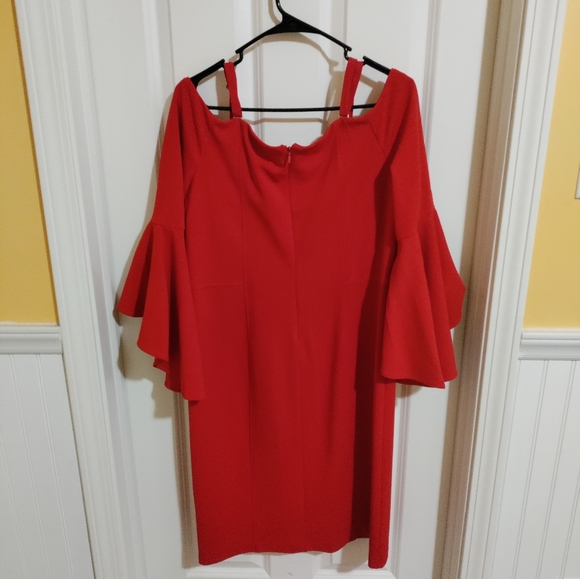 Red Hot ❤️🔥 - Picture 2 of 4